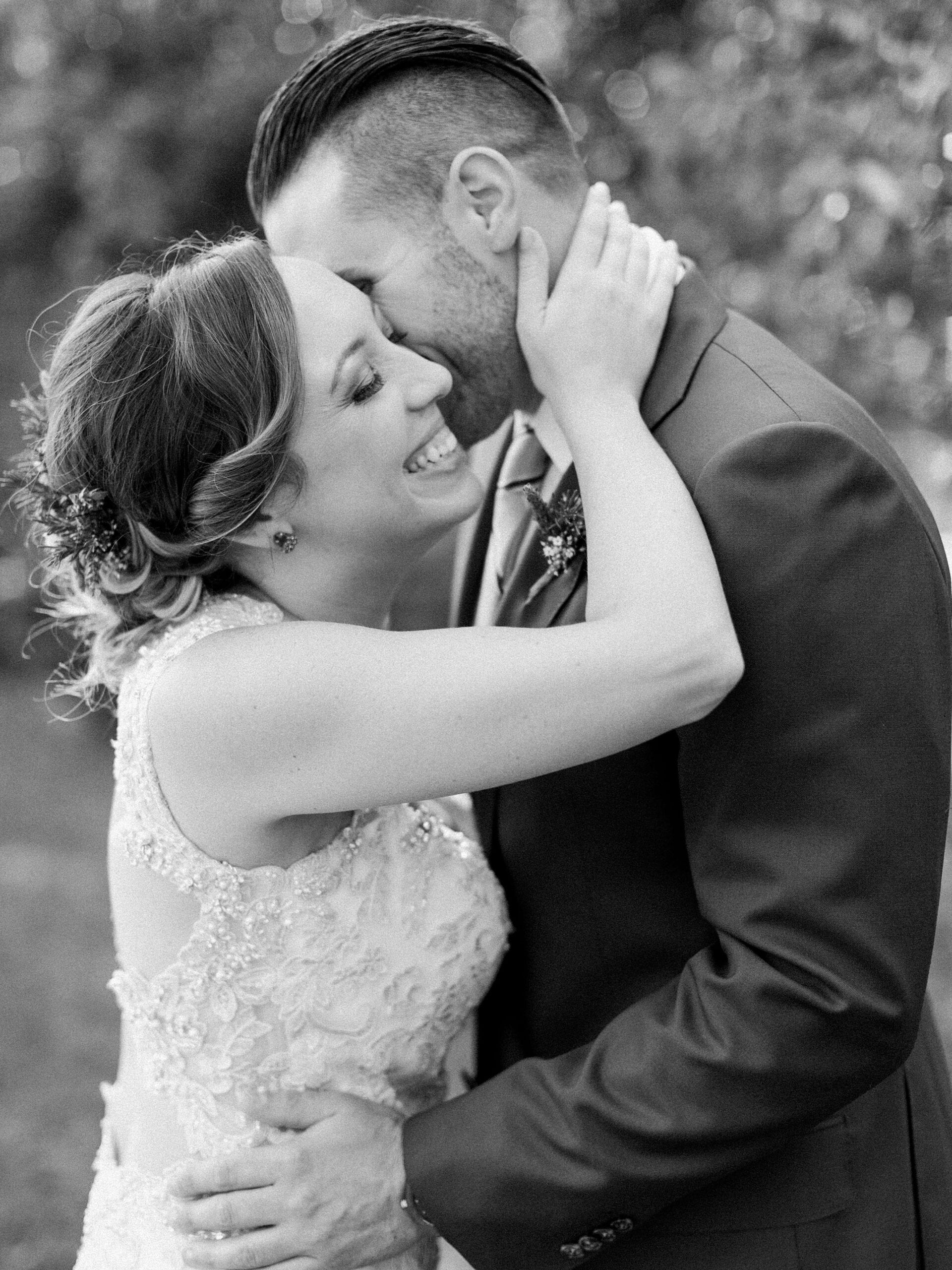 A Historic Odessa Wedding \\ Philadelphia Wedding Photographer