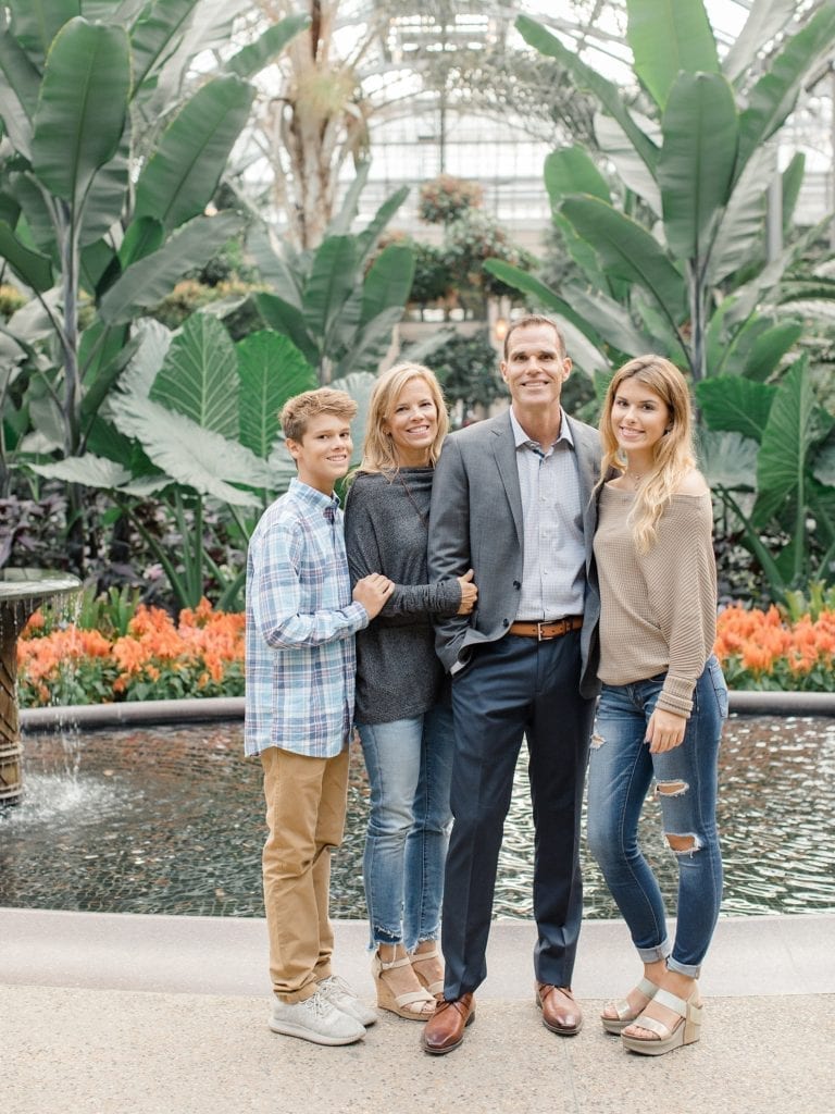 delaware-family-photographer-philly-photography-fine-art-longwood-gardens-fall-family-pictures-what-to-wear-mercer-dental